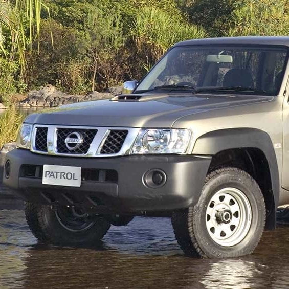 Nissan Patrol GU Parked