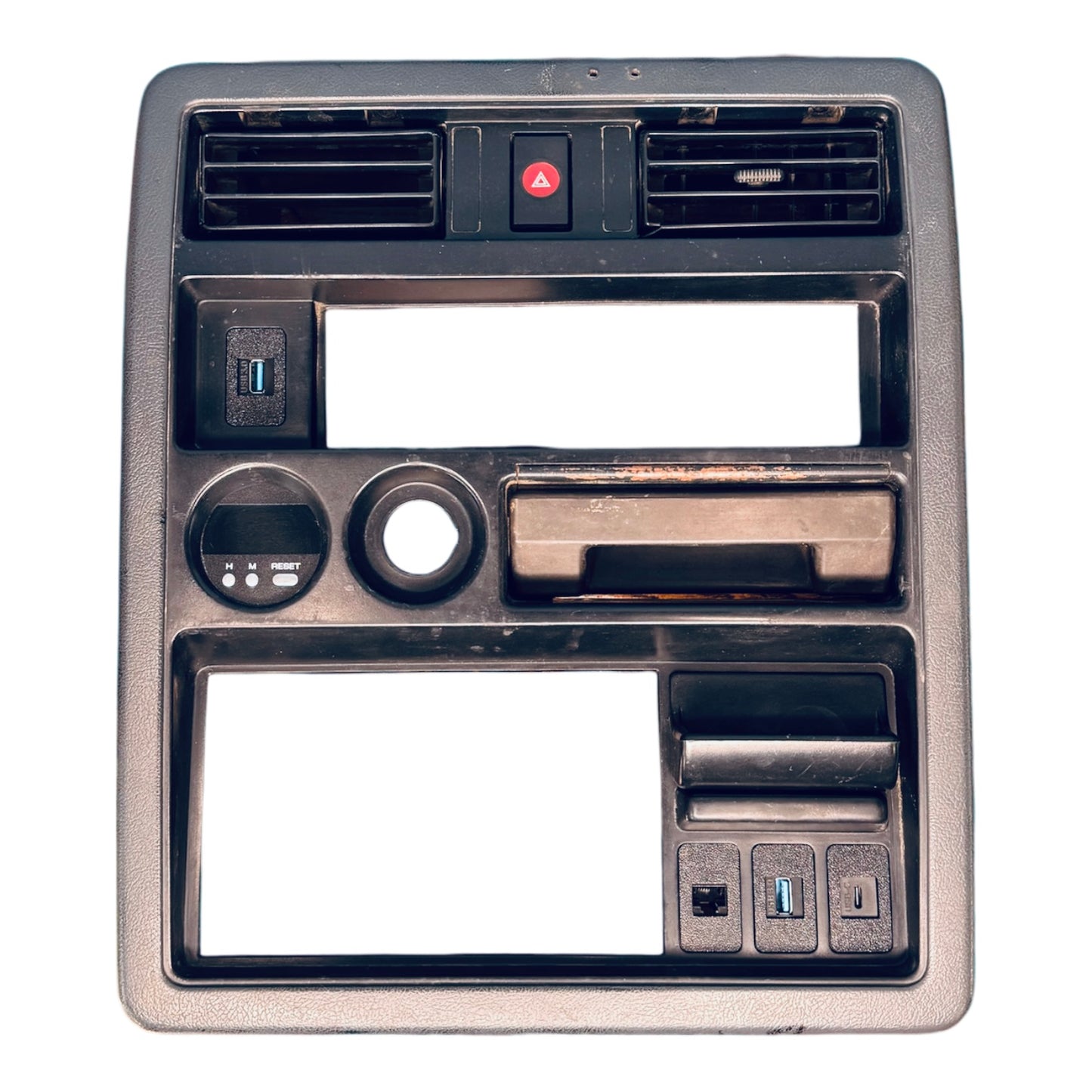 Patrol GQ/Pathfinder UHF/USB Pass Through