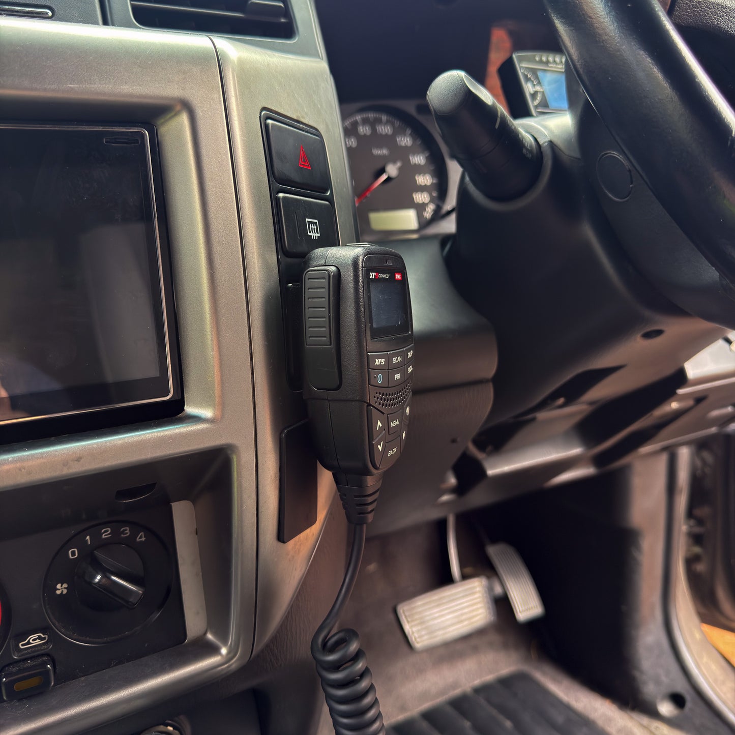 Patrol GU Series 4 UHF Mount