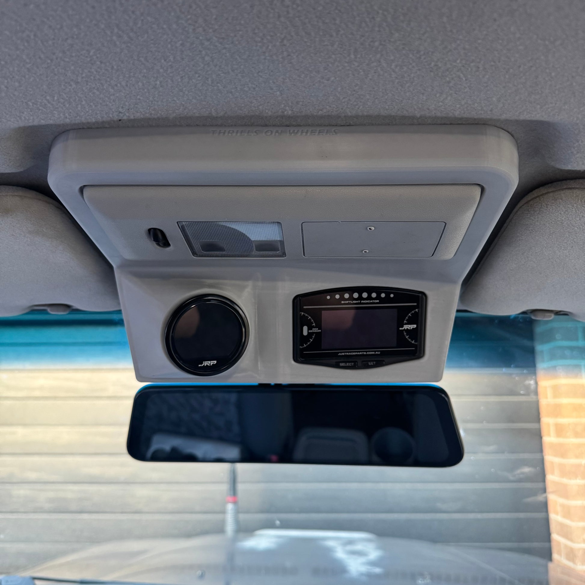 Toyota landcruiser 80 series overhead roof console multi gauge installed in car