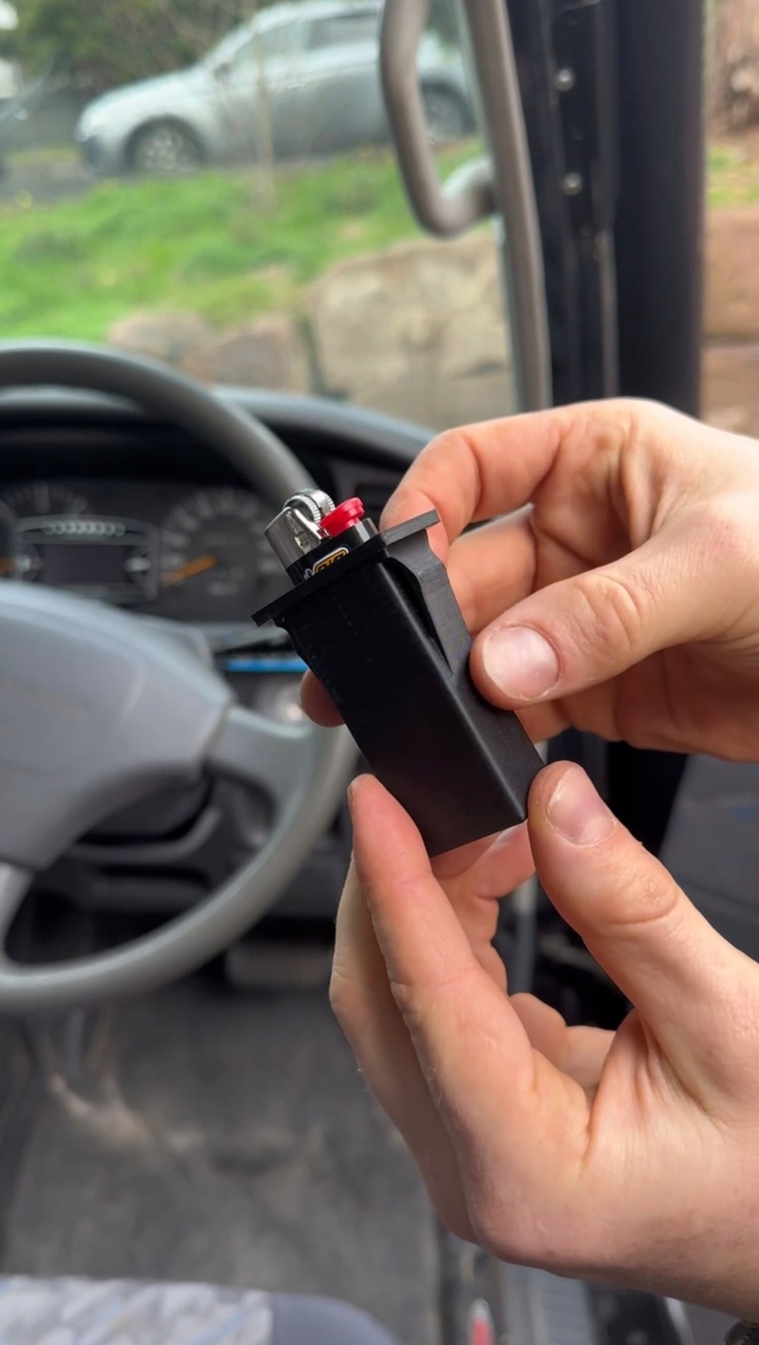 80 Series Landcruiser Bic lighter holder install video