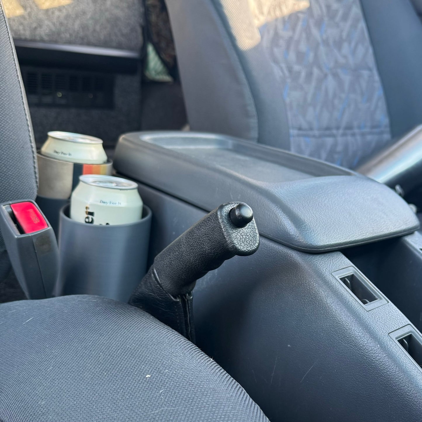 toyota landcruiser 80 series double cup holder front view